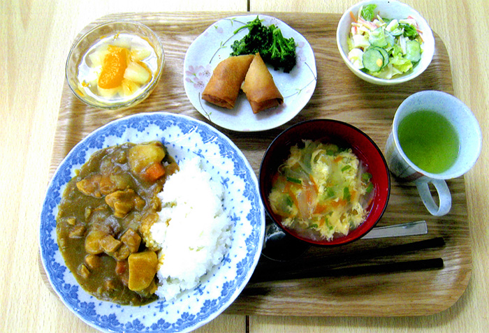 昼食カレー